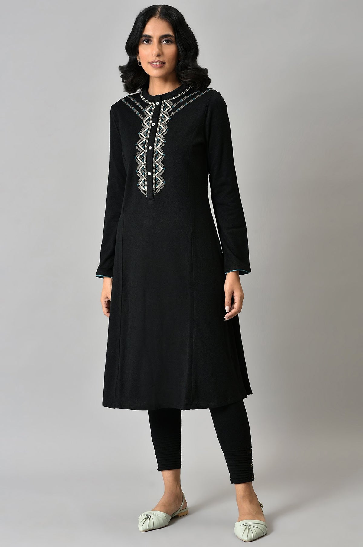 Black Acrylic Statement Winter kurta - XS