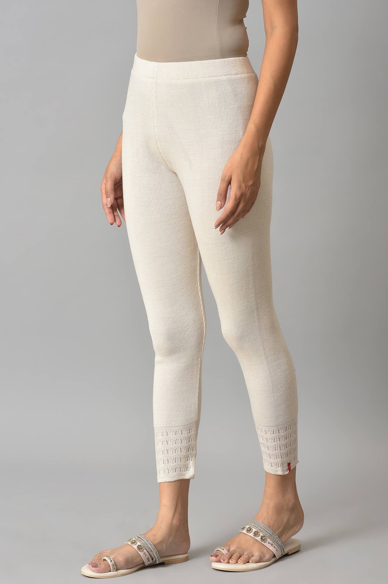 Off-White Solid Acrylic Mid Rise Ankle Length Skinny Fit Leggings