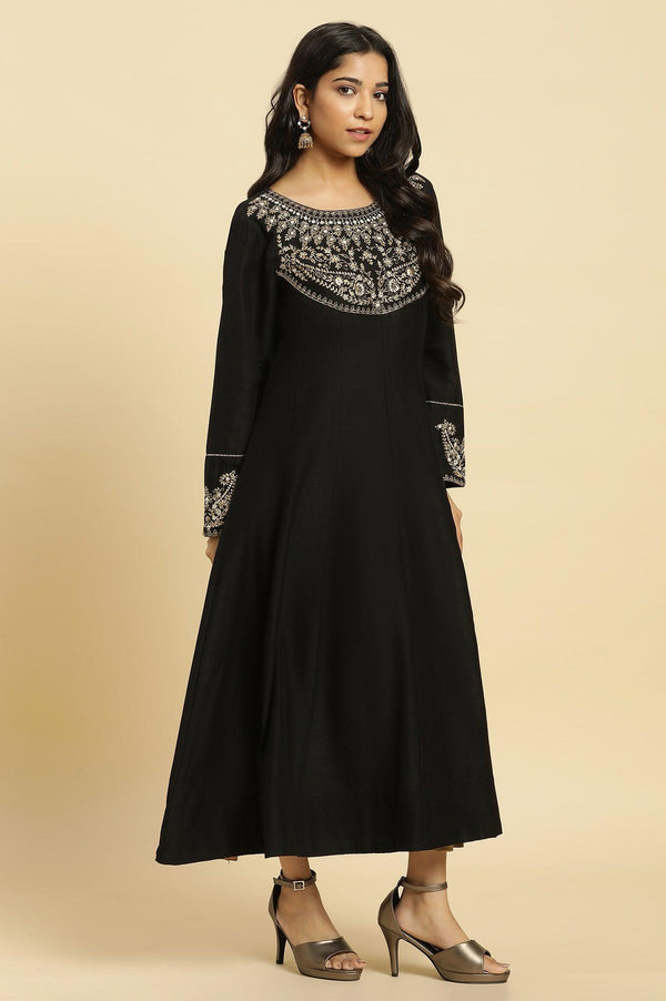 Black Flared Embroidered Kurta
