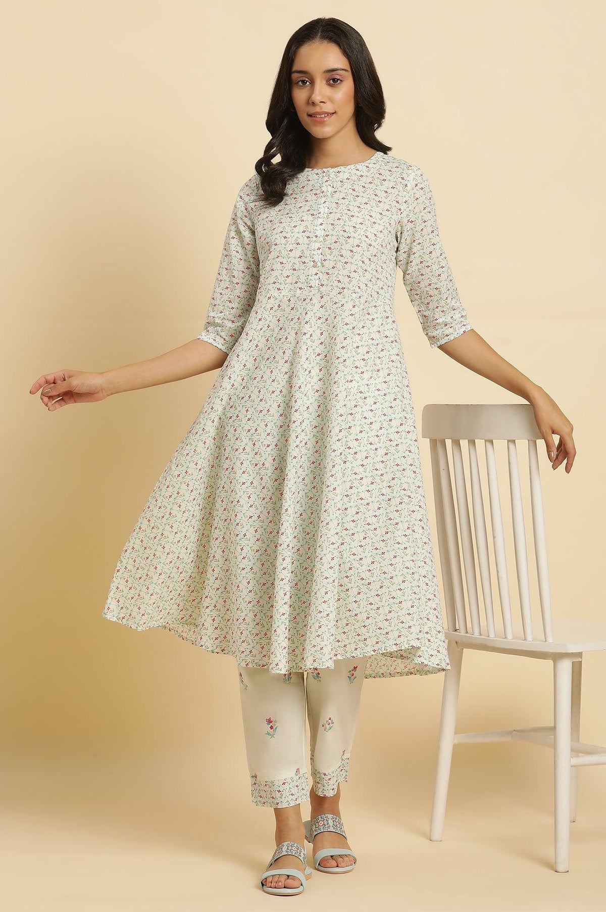 Ecru Floral Printed A-Line Kurta And Pants Set - XS