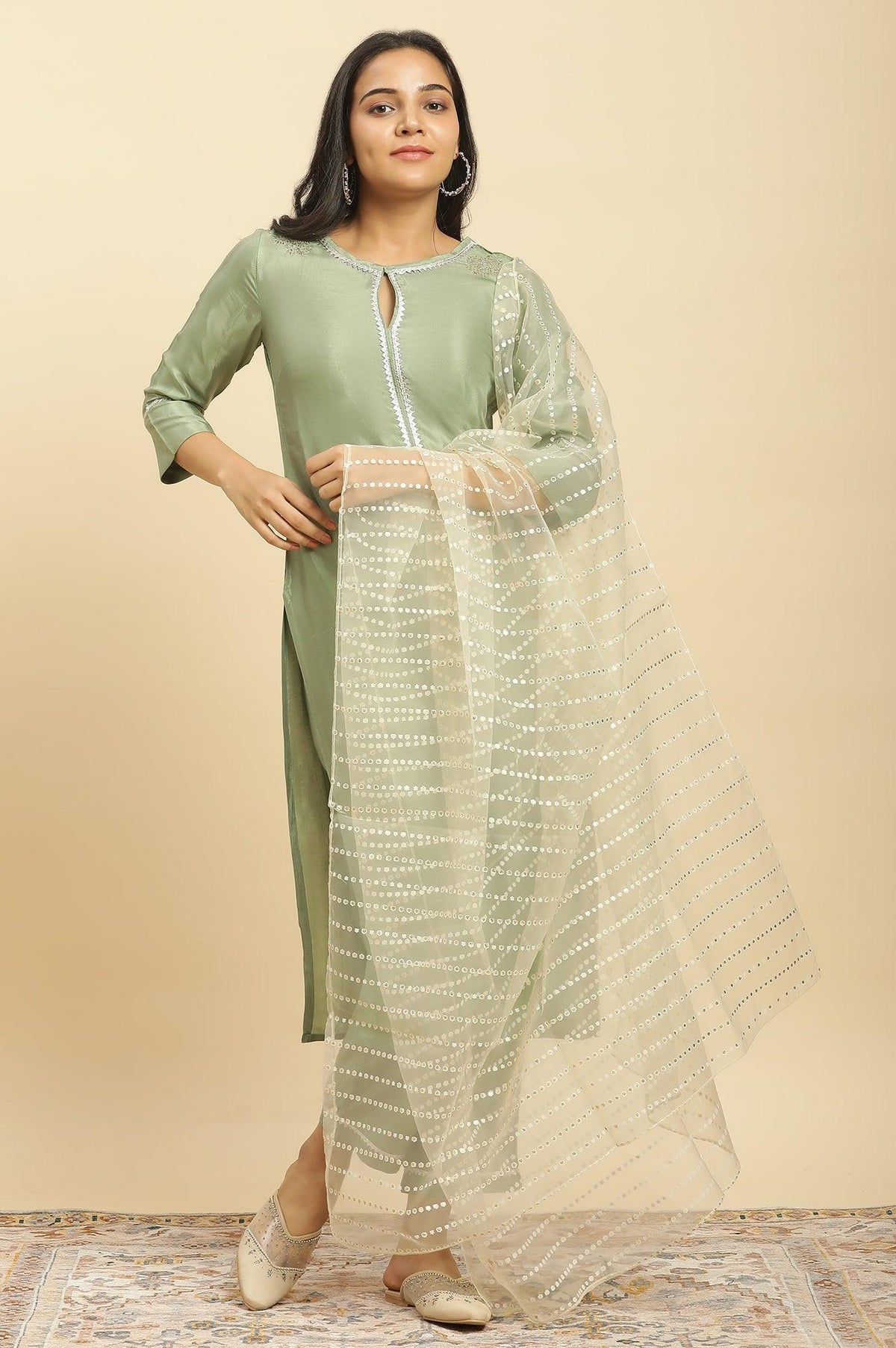 Green Embellished Shantung Kurta, Pants And Dupatta Set - XS