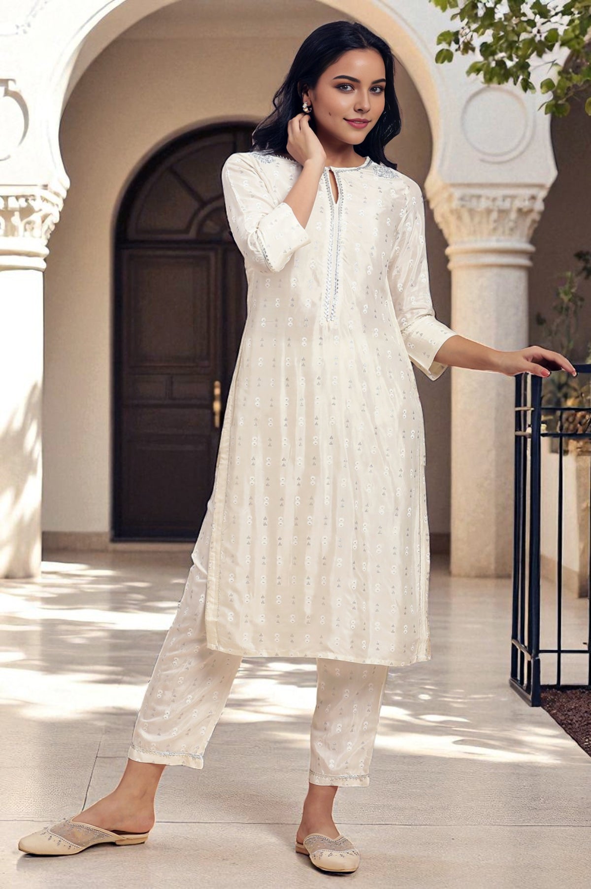 White Floral Glitter Printed Shantung Kurta And Pants Set - XS