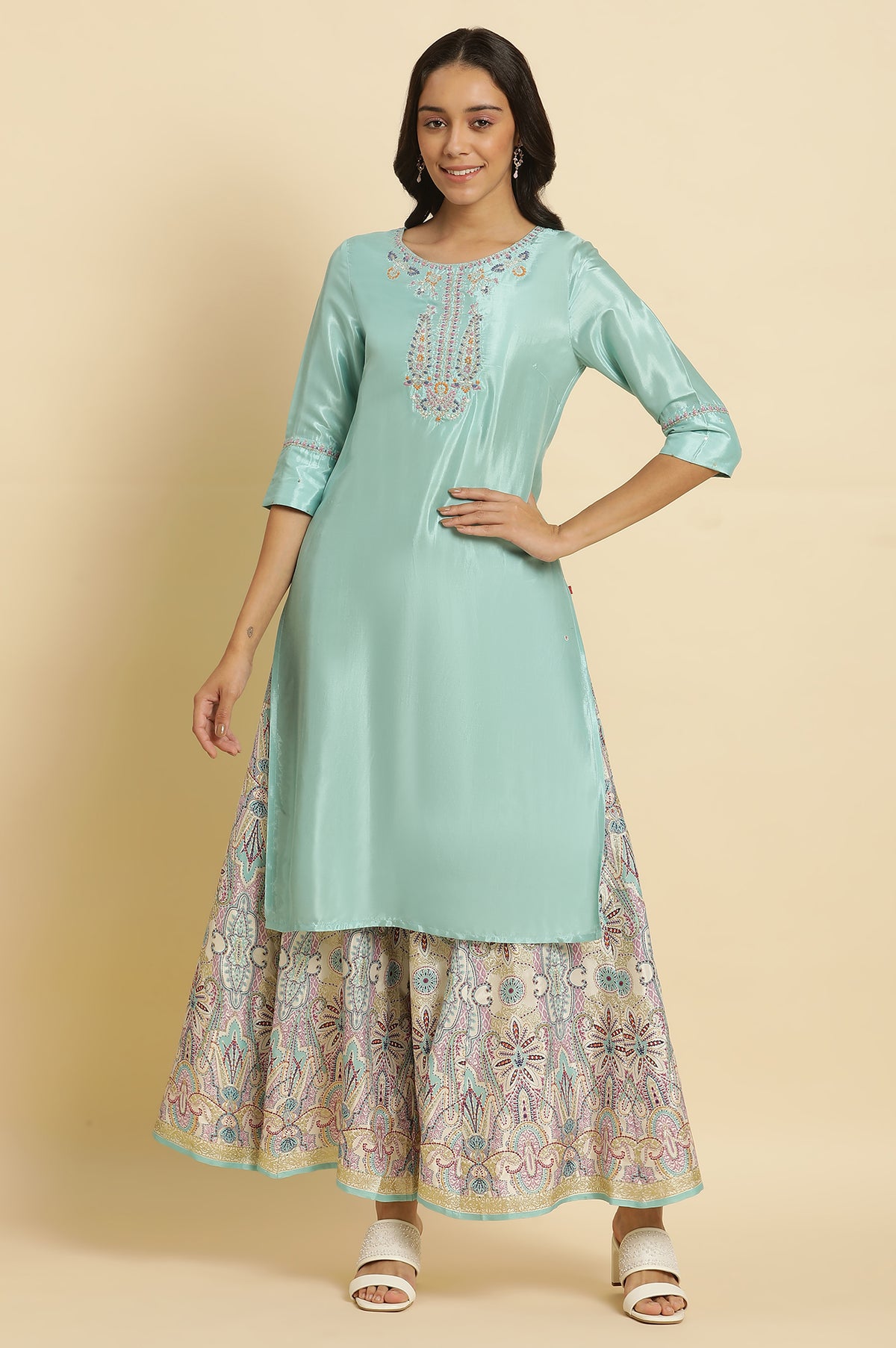 Bright Blue Embroidered Kurta - XS