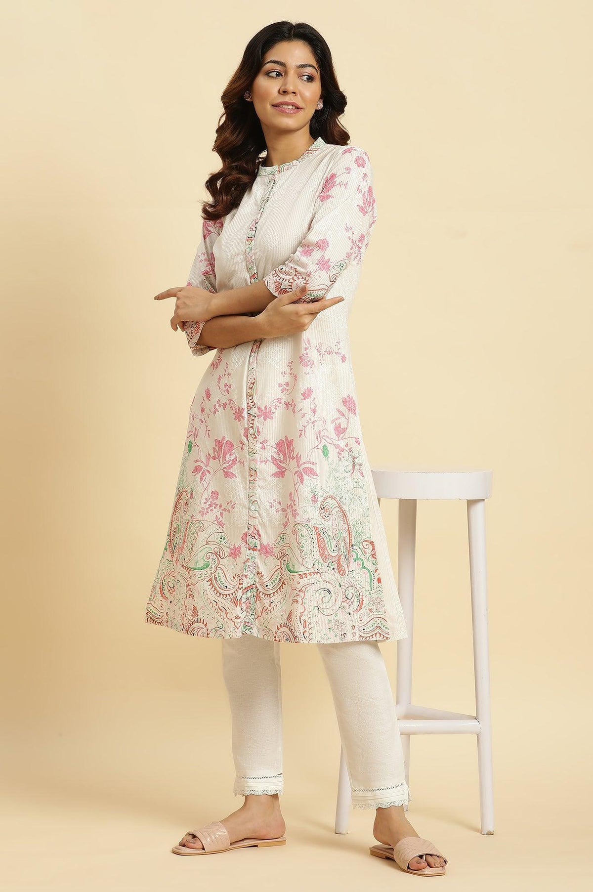 Ecru Mandarin Collar Kurta With Multi-Coloured Print - S