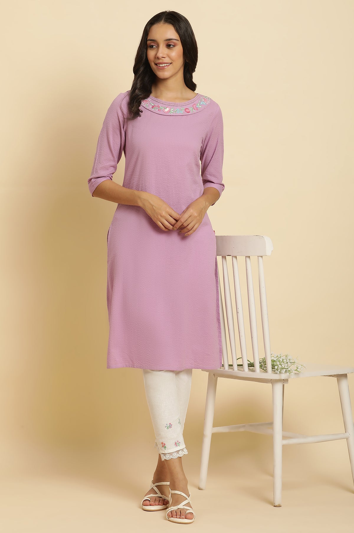 Light Purple Textured Cotton Embroidered Kurta - XS