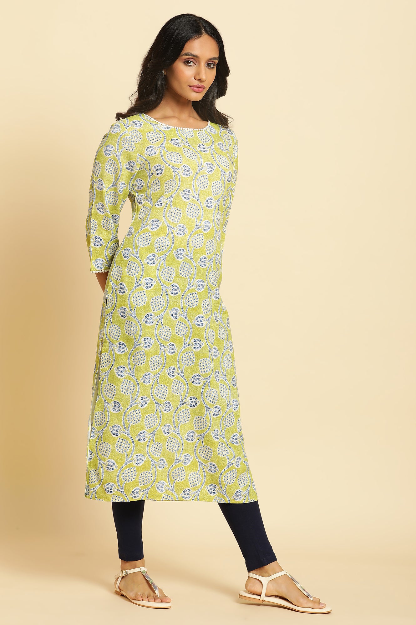 Green Floral Printed Straight Kurta