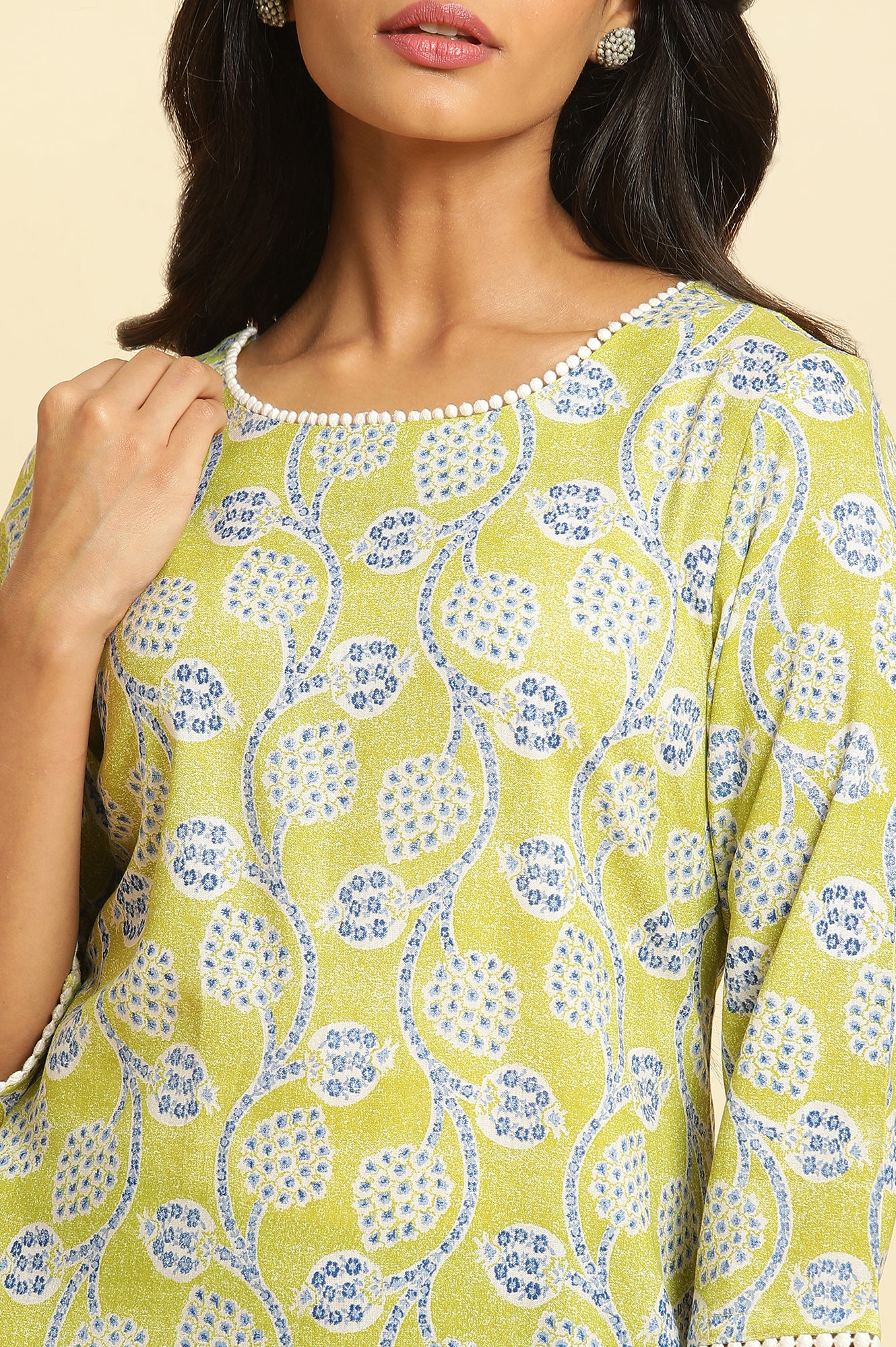 Green Floral Printed Straight Kurta