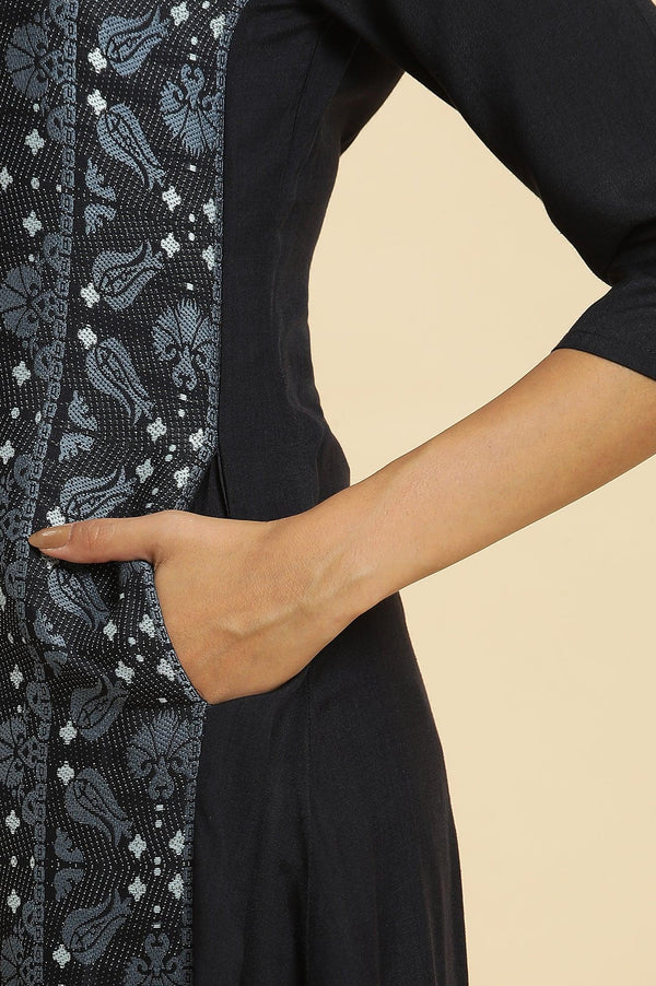 Blue Suzani Motif Dobby Straight Kurta