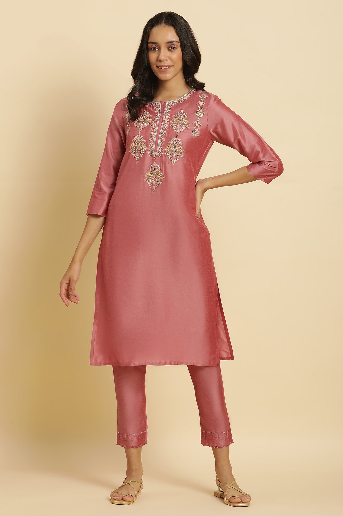 Pink Embroidered Thread Work Straight Kurta