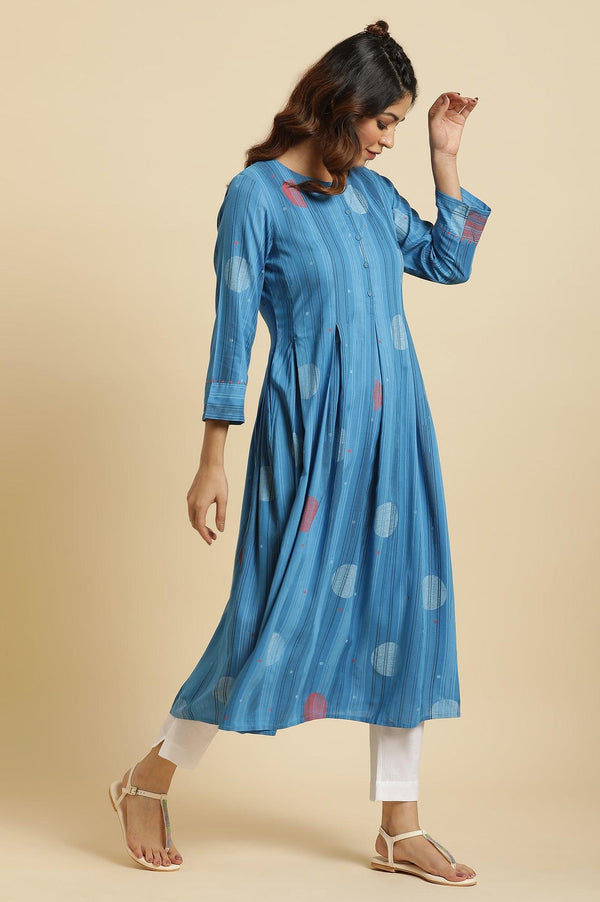 Blue Box Pleats Kurta With Kantha Details