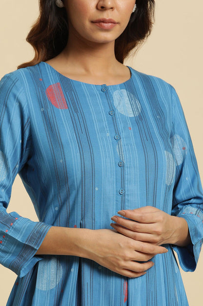 Blue Box Pleats Kurta With Kantha Details - wforwoman