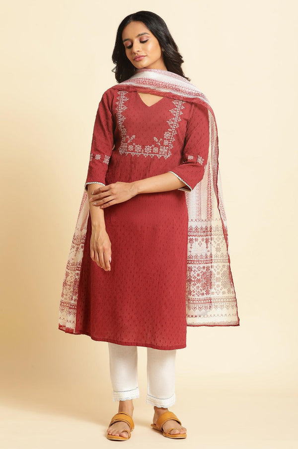 Maroon Crinkled Swiss Dot Kurta With Embroidery