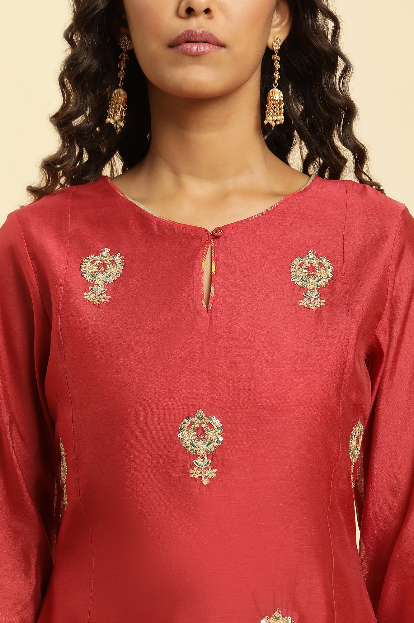 Red Solid Embroidered Dori Straight Chanderi Kurta