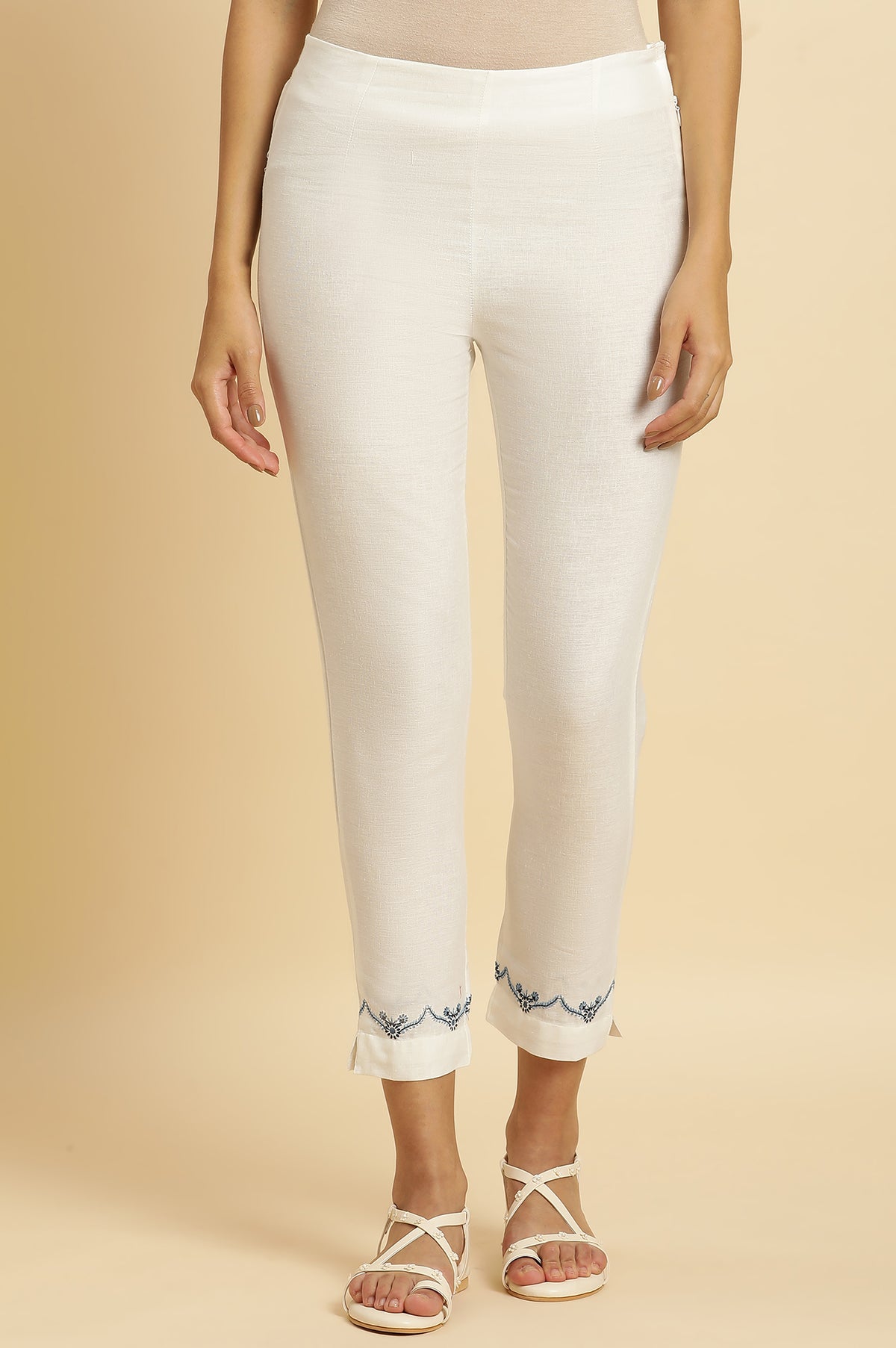 White Solid Embroidered Slim Cotton Pants - XS