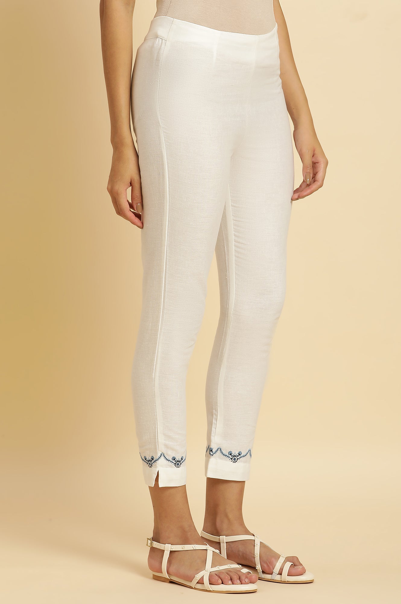 White Solid Embroidered Slim Cotton Pants