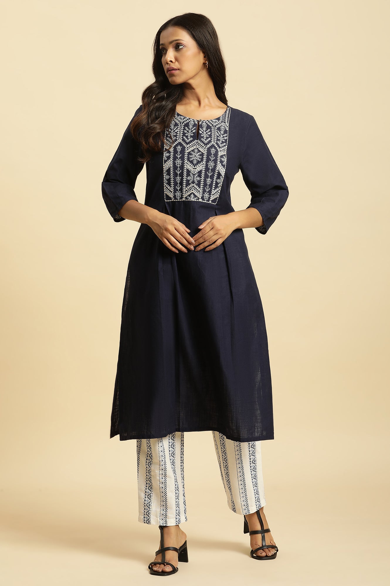 White Straight Pants With Blue Geometric Print