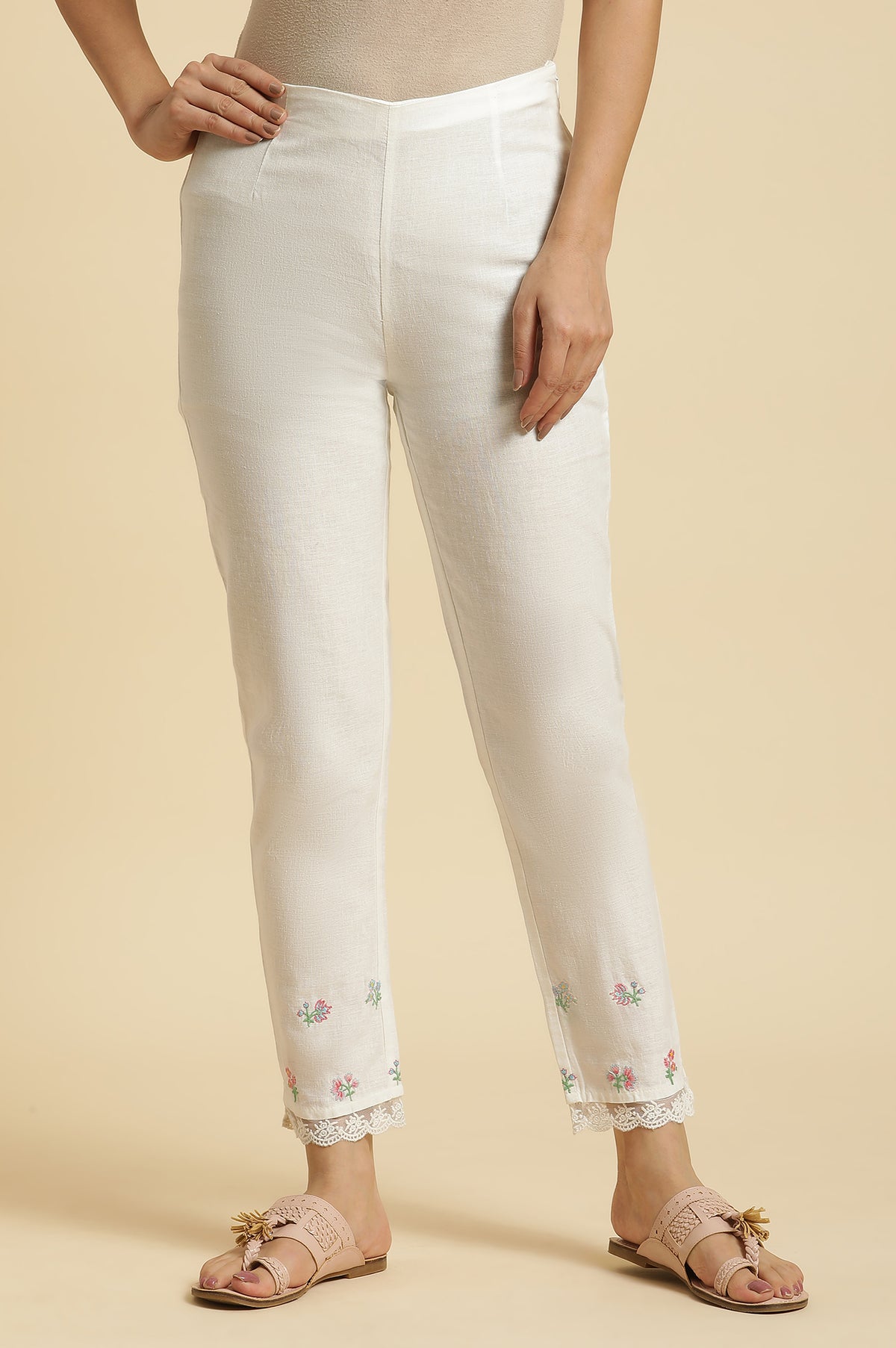 White Solid Floral Lace Trim Straight Cotton Slim Pant - XS