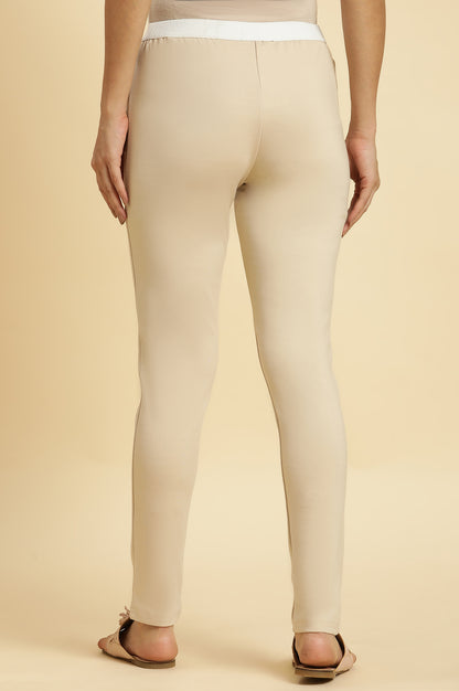 Beige Solid Skinny Rayon Legging
