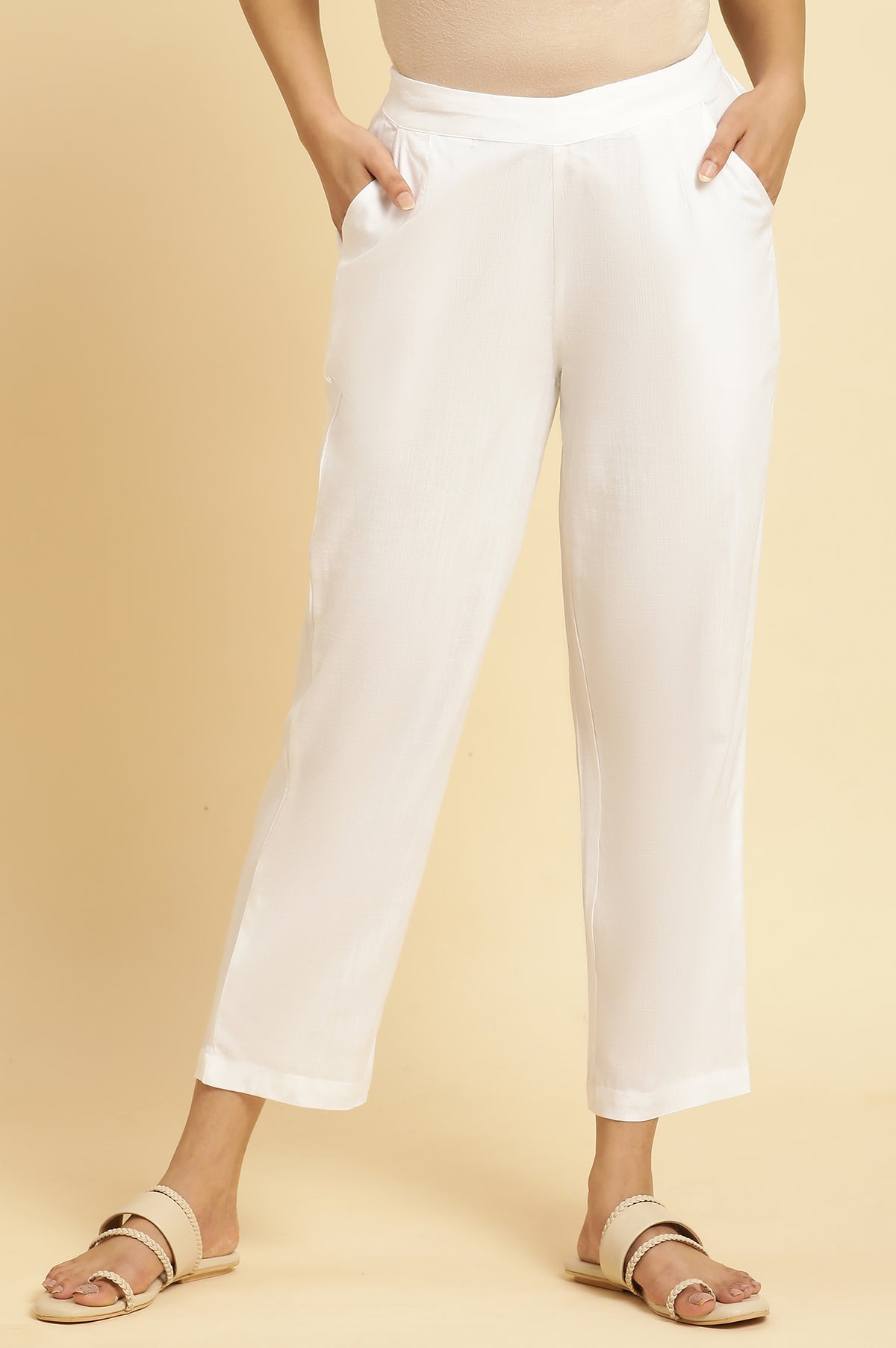 White Solid Basic Straight Pants - S