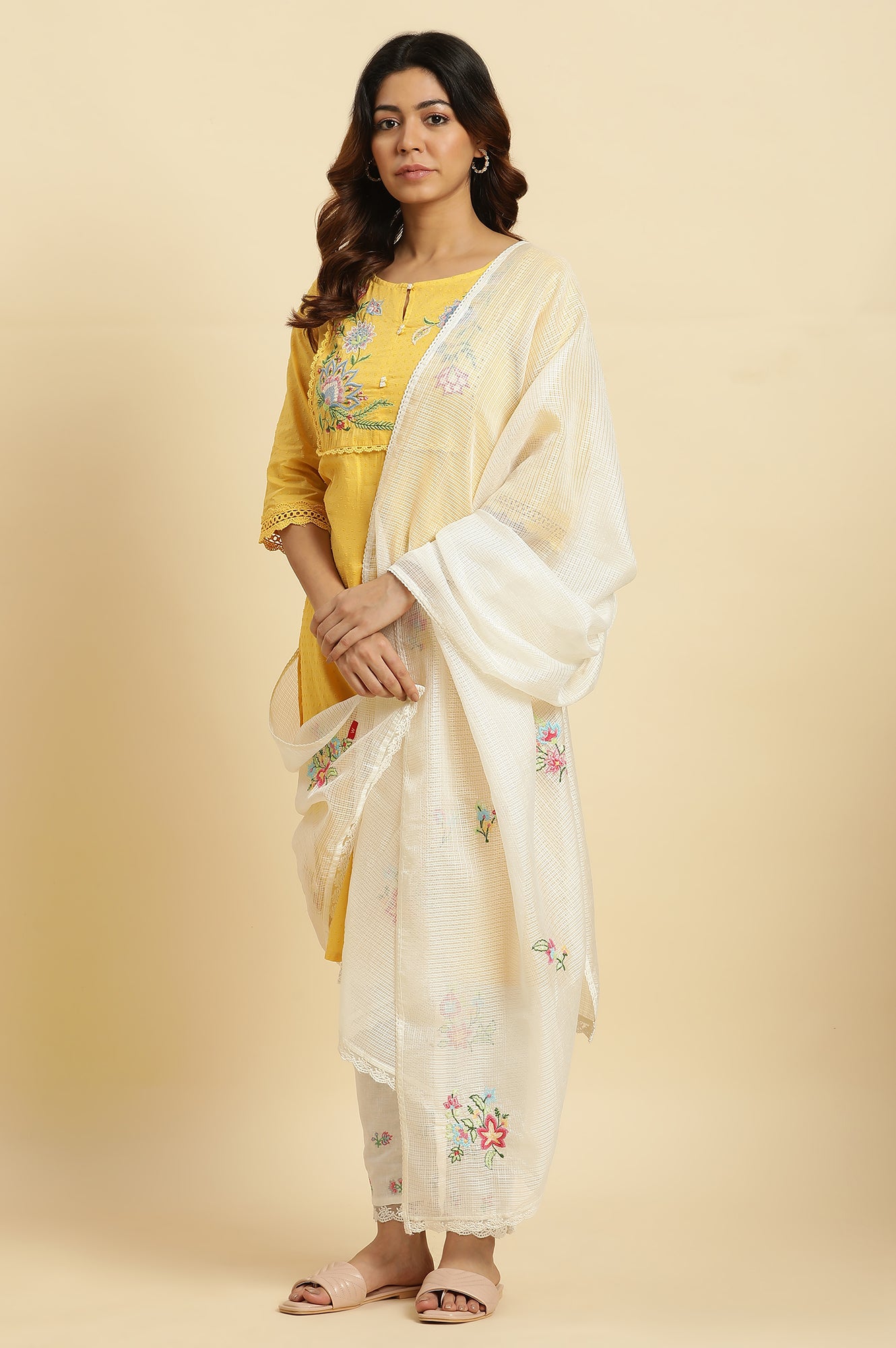 White Floral Embroidered Lace Trim Kota Dupatta