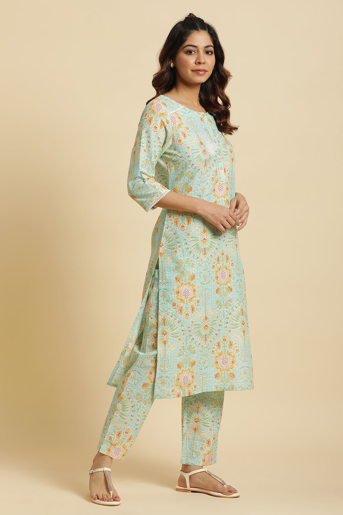 Light Green Floral Printed Kurta, Pants &amp; Dupatta Set - wforwoman