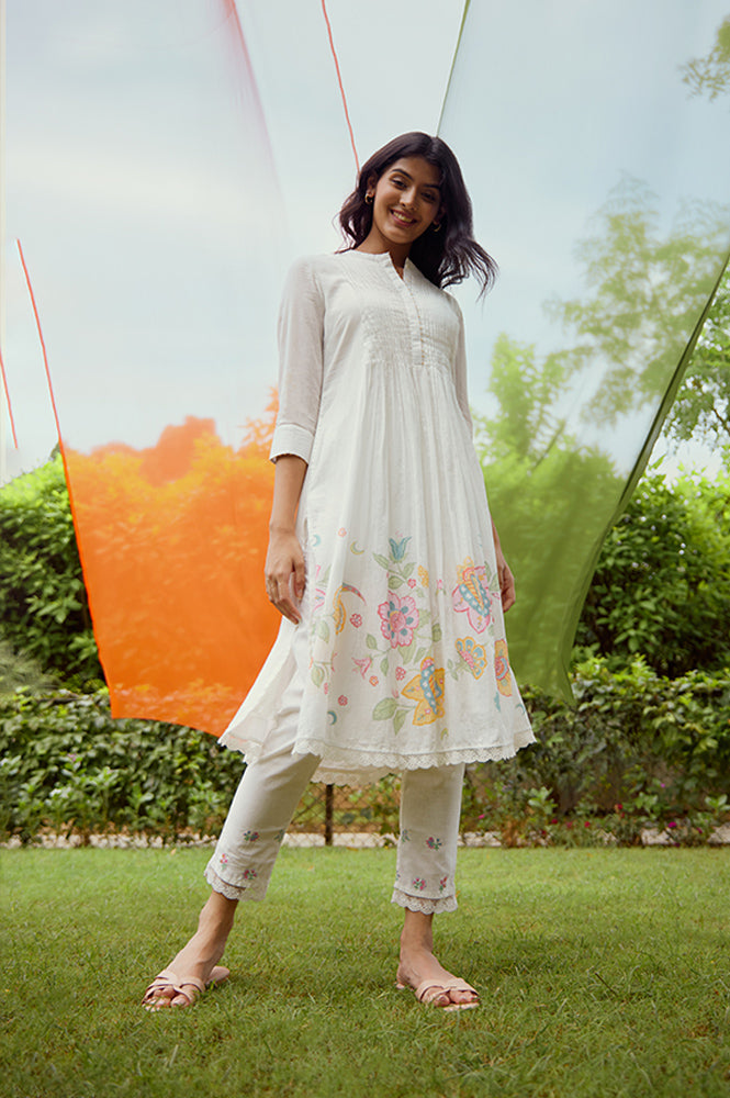 White Floral Printed Kurta and Pants Set - XS