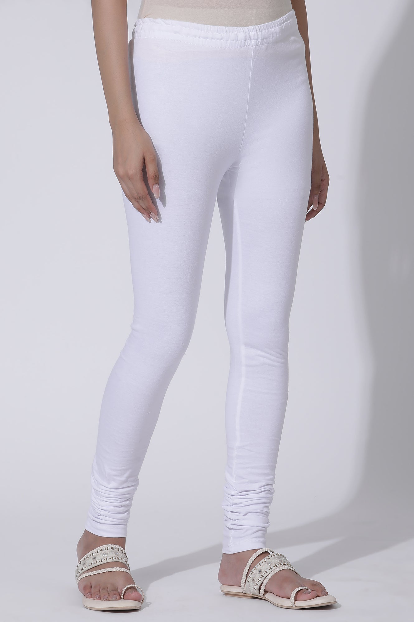 White Solid Skinny Fit Cotton Churidar