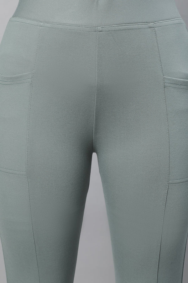 Elleven Women's Green Solid Skinny Fit Yoga Tights With Elasticated Waistband