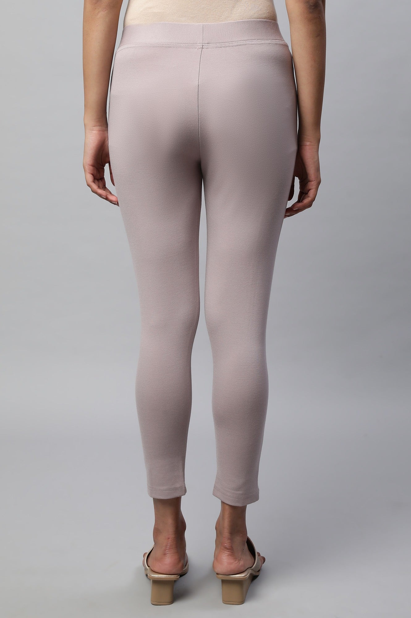 Light Purple Solid Skinny Fit Knit Yoga Tights with Side Pockets