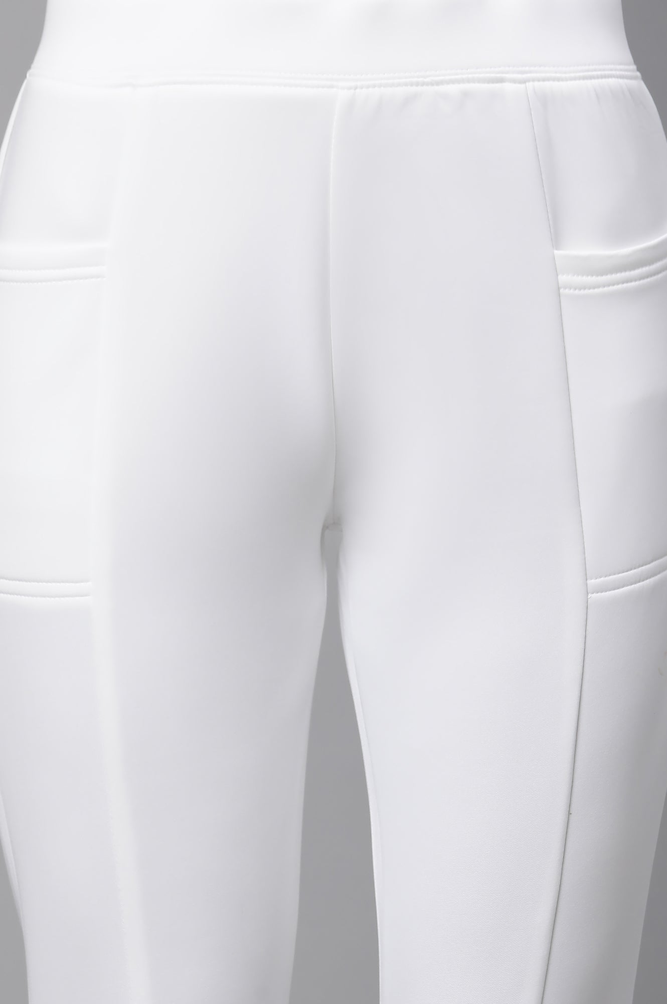 White Solid Skinny Fit Tights With Side Pockets