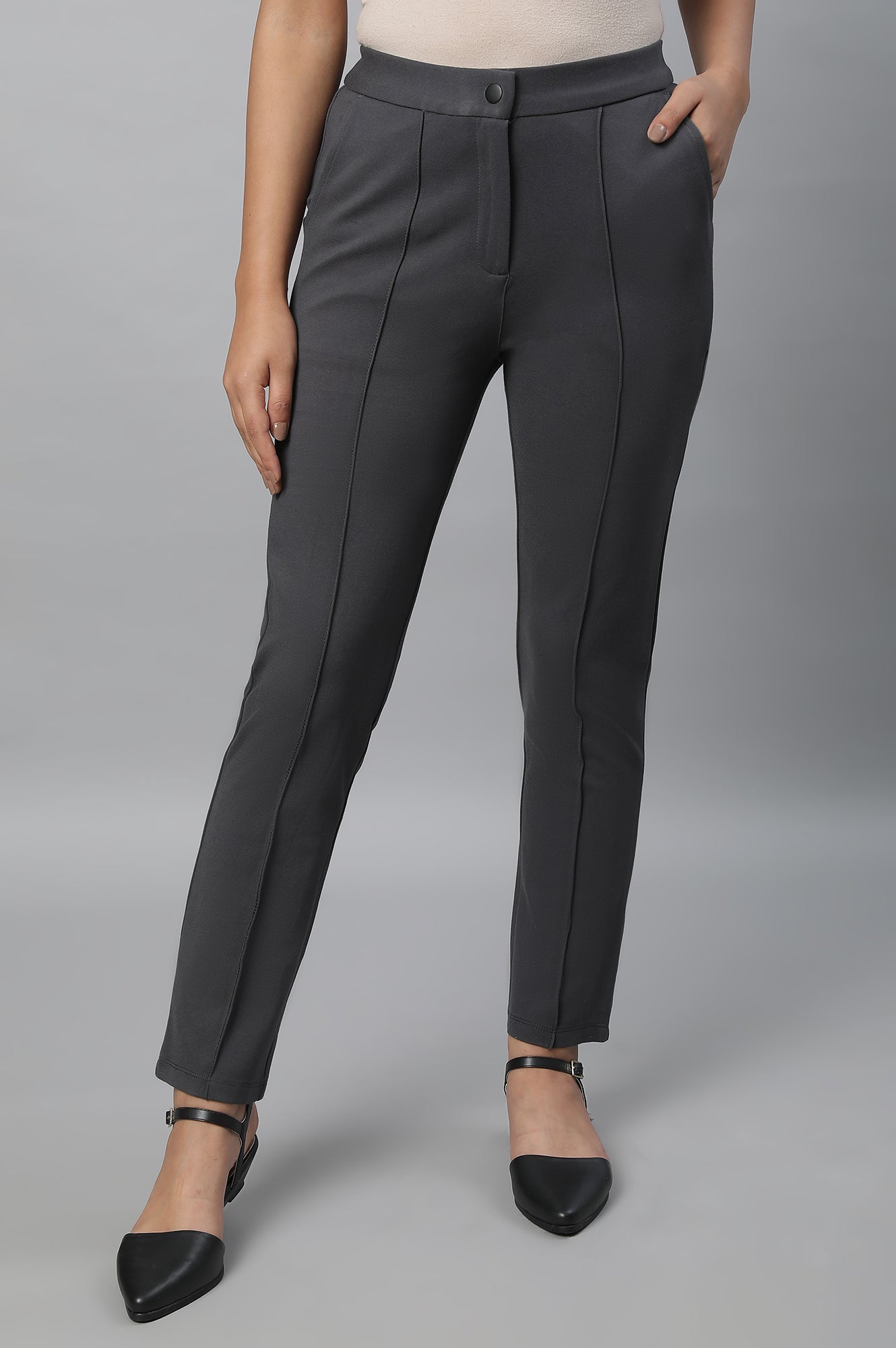 Grey Solid Straight Fit Trousers With Pintuck Detail