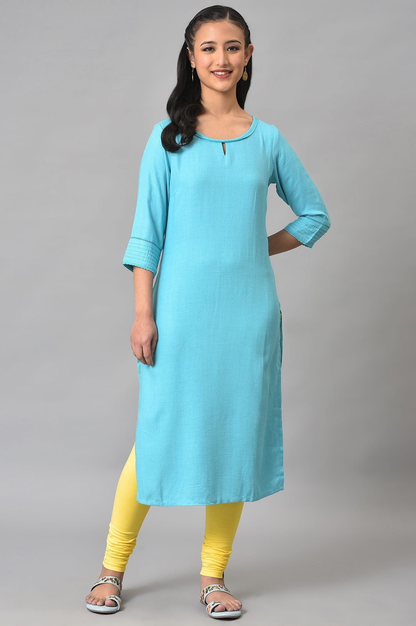 Yellow Solid Skinny Fit Cotton High Waisted Churidar