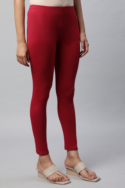 Red Solid Skinny Fit Cotton Tights With Slip On Closure
