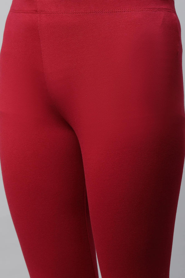 Red Solid Skinny Fit Cotton Tights With Slip On Closure