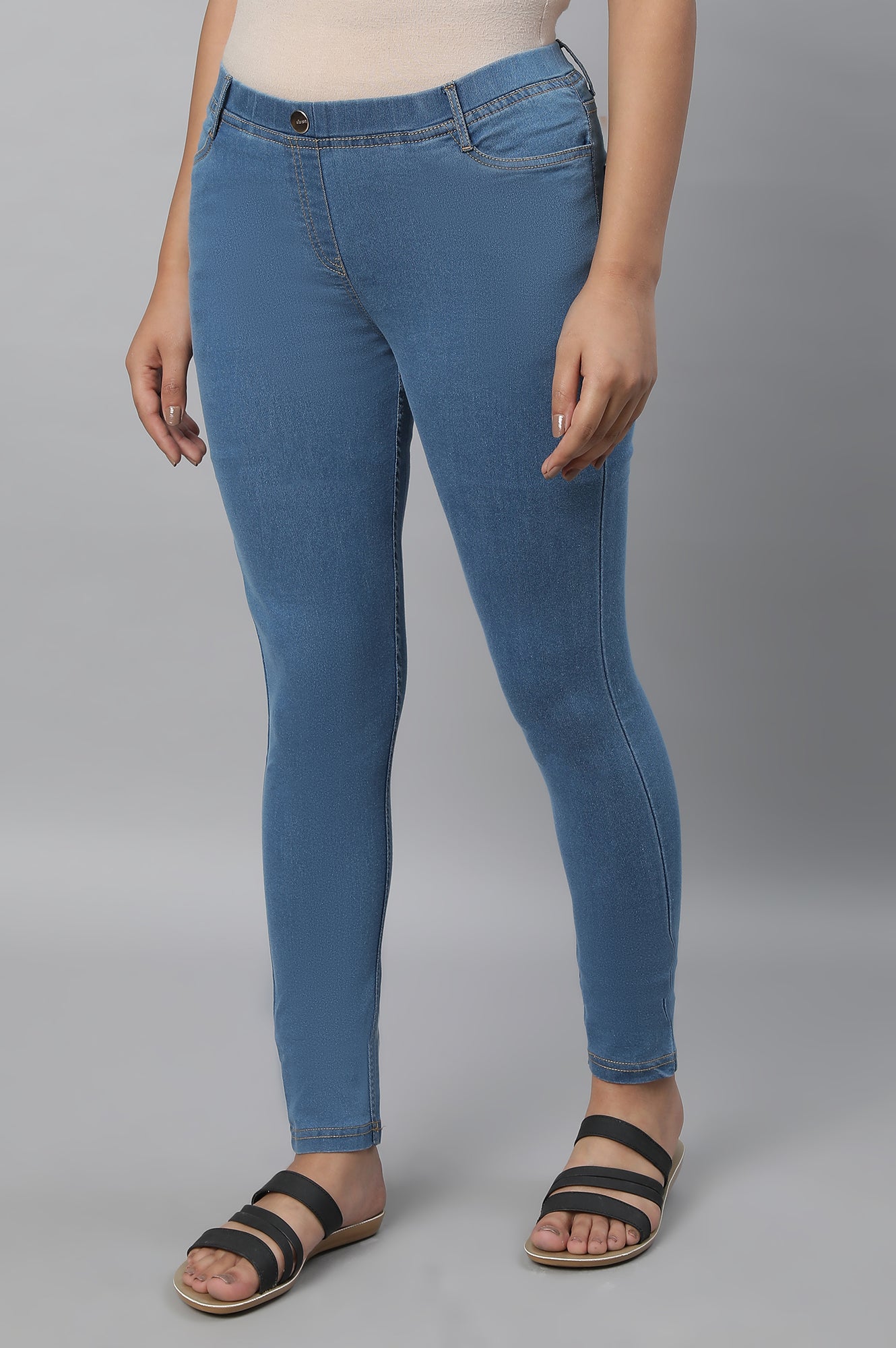 Elleven Women&