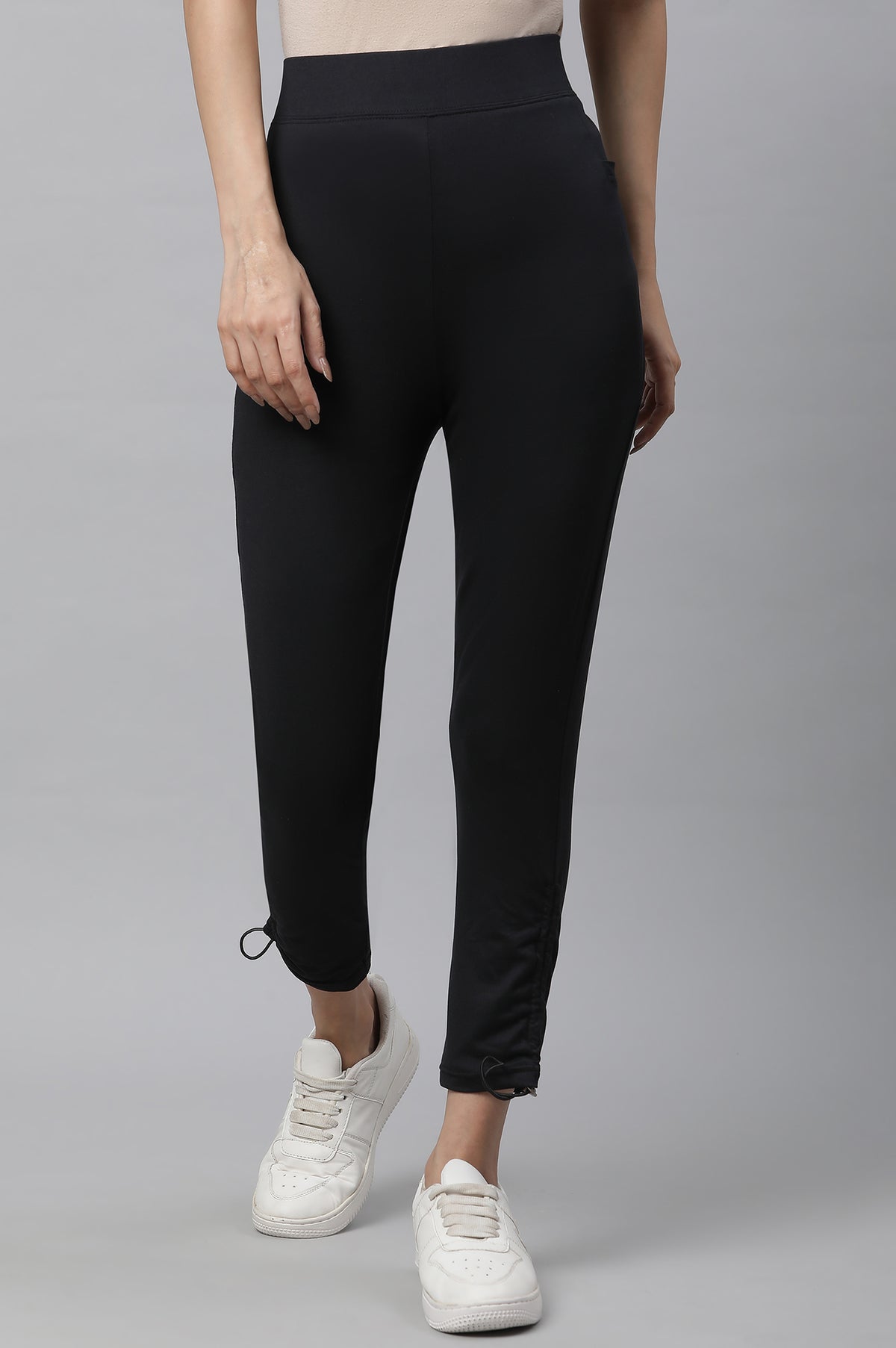 Elleven Women's Black Solid Skinny Fit Yoga Tights With Drawstring - L