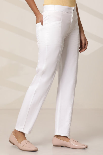 White Solid Straight Fit Cotton Pants With Front Pockets