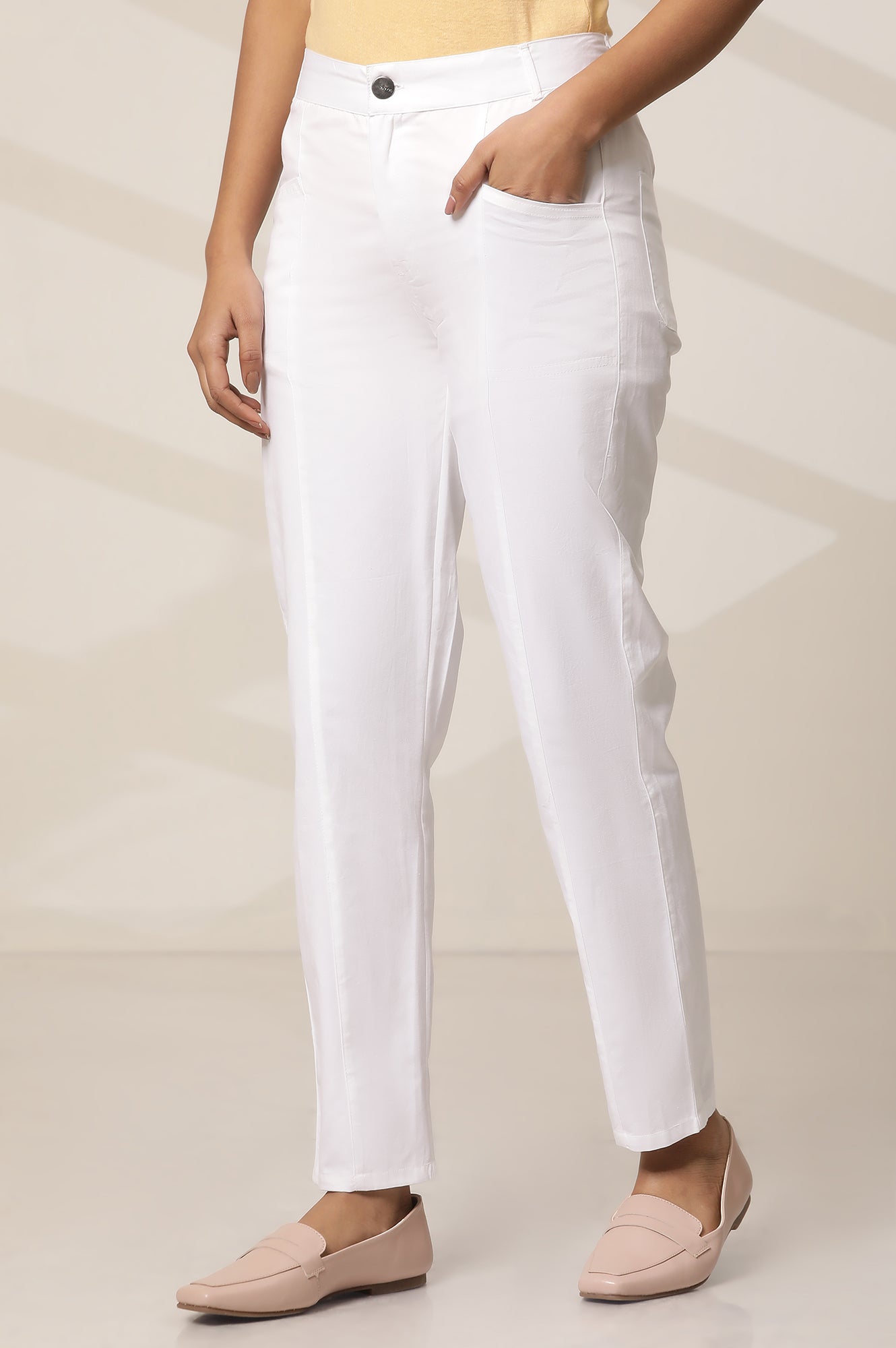 White Solid Straight Fit Cotton Pants With Front Pockets