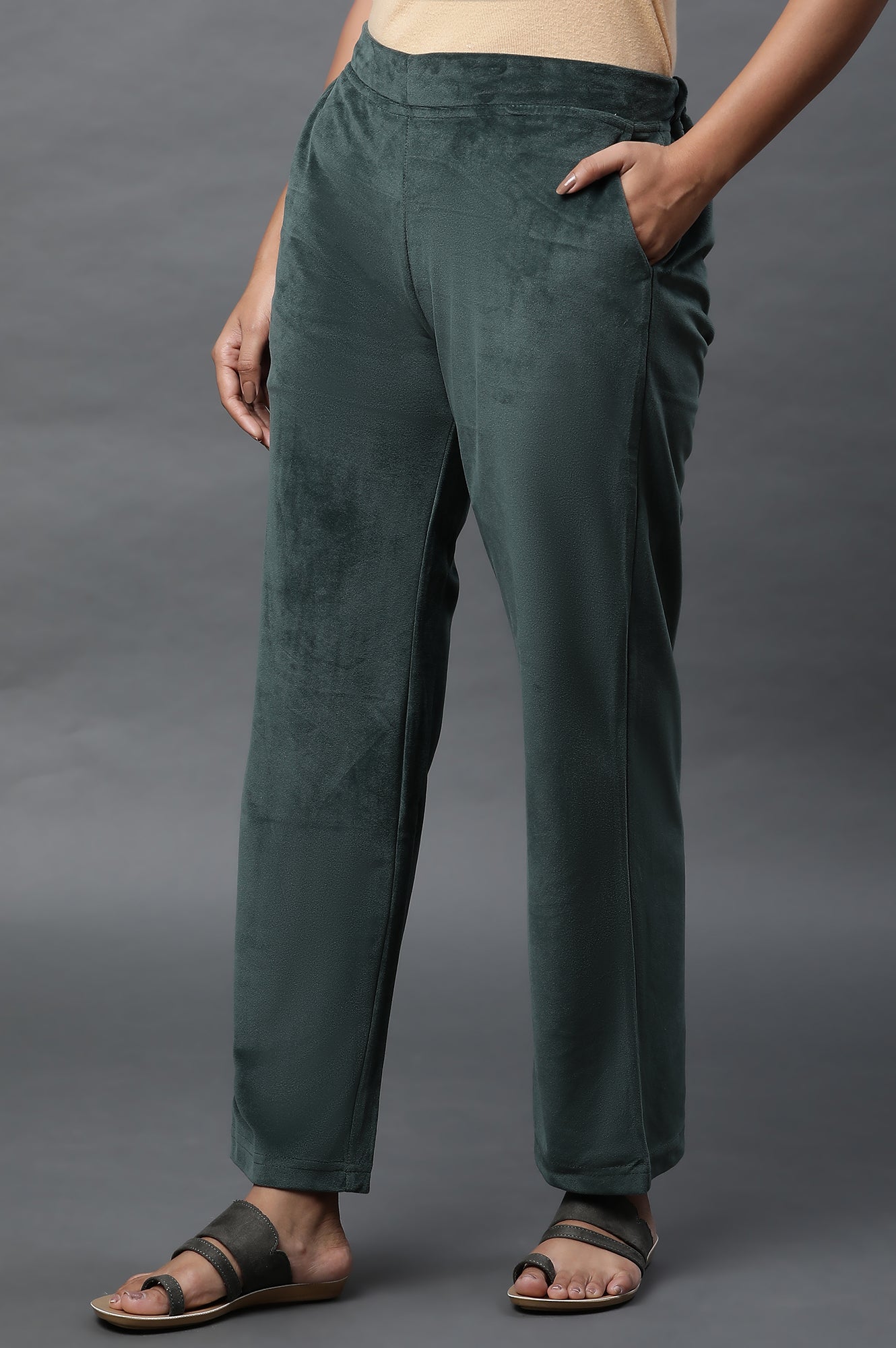 Green Solid Straight Fit Velvet Pants With Elasticated Waist