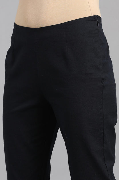 Blue Geometric Printed Straight Kurta with Slim Pant Set