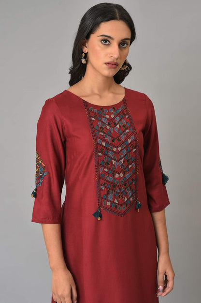 Maroon Round Neck kurta With Embroidered Yoke - wforwoman