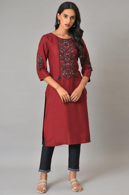 Maroon Round Neck kurta With Embroidered Yoke - wforwoman