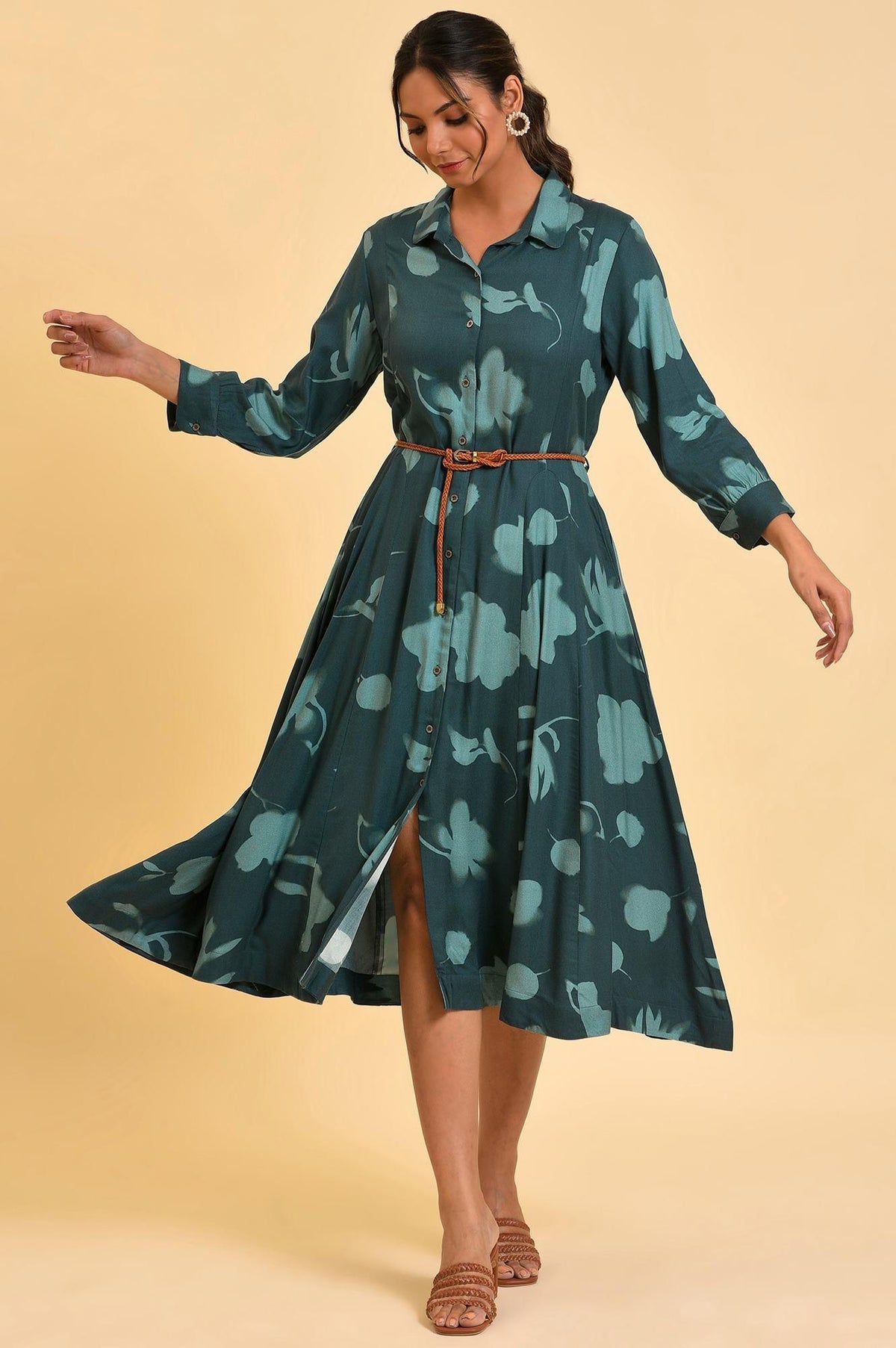 Green Floral Printed Western Dress With Belt - XS