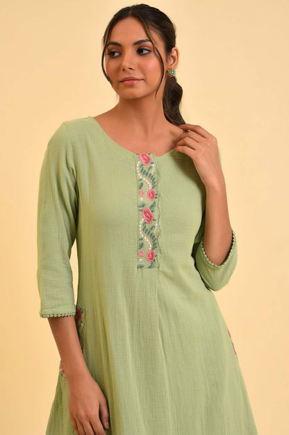 Green Embroidered Cotton Summer kurta - wforwoman