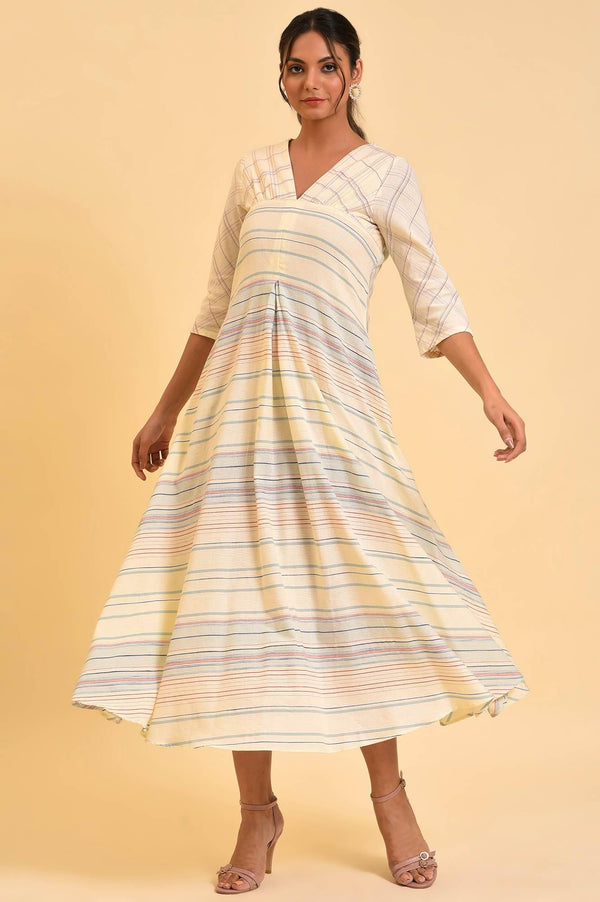 Ecru Summer Maxi Dress With Stylized Back