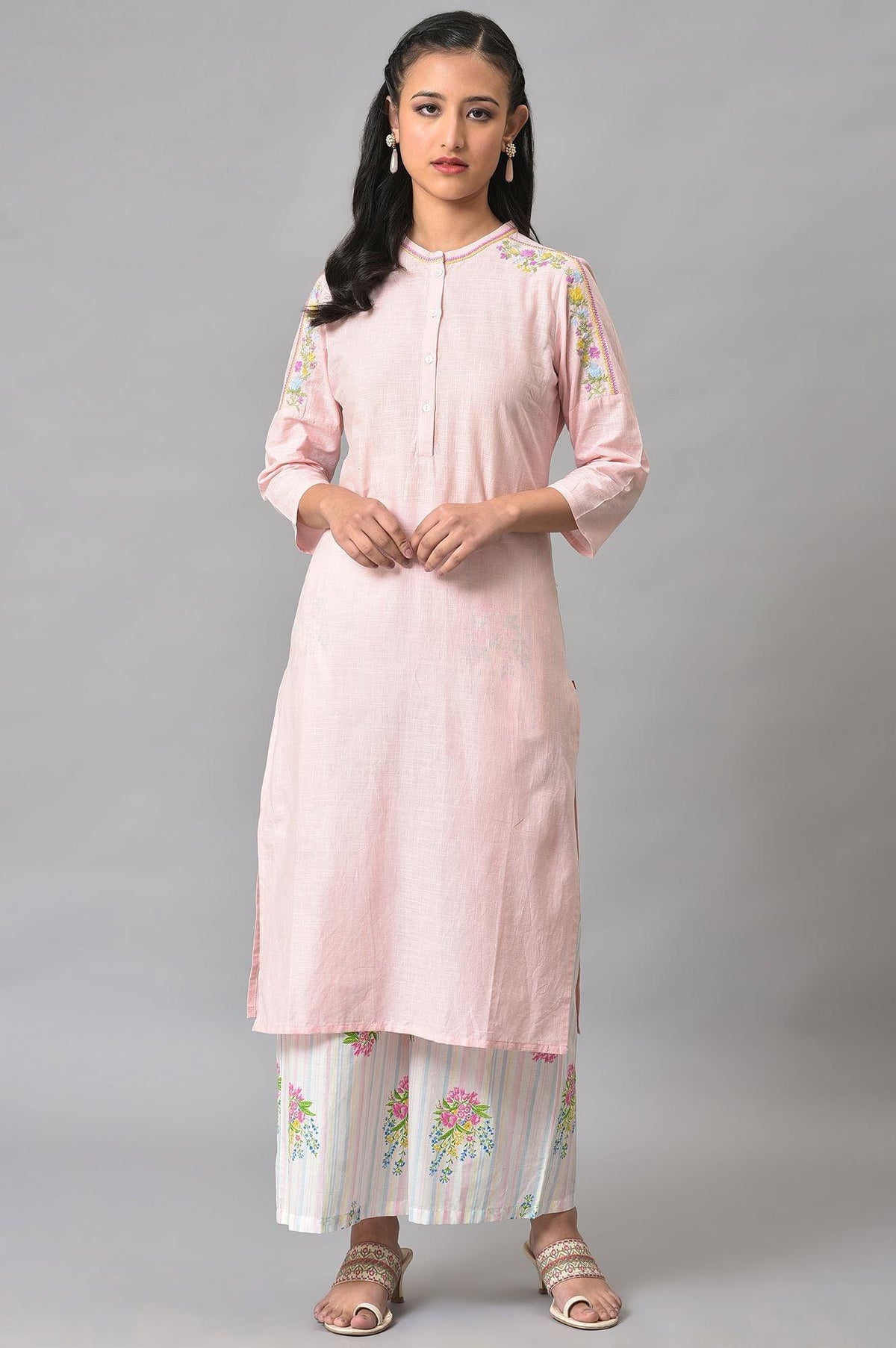 Plus Size Light Pink Mandarin Collar kurta With Embroidery - 20