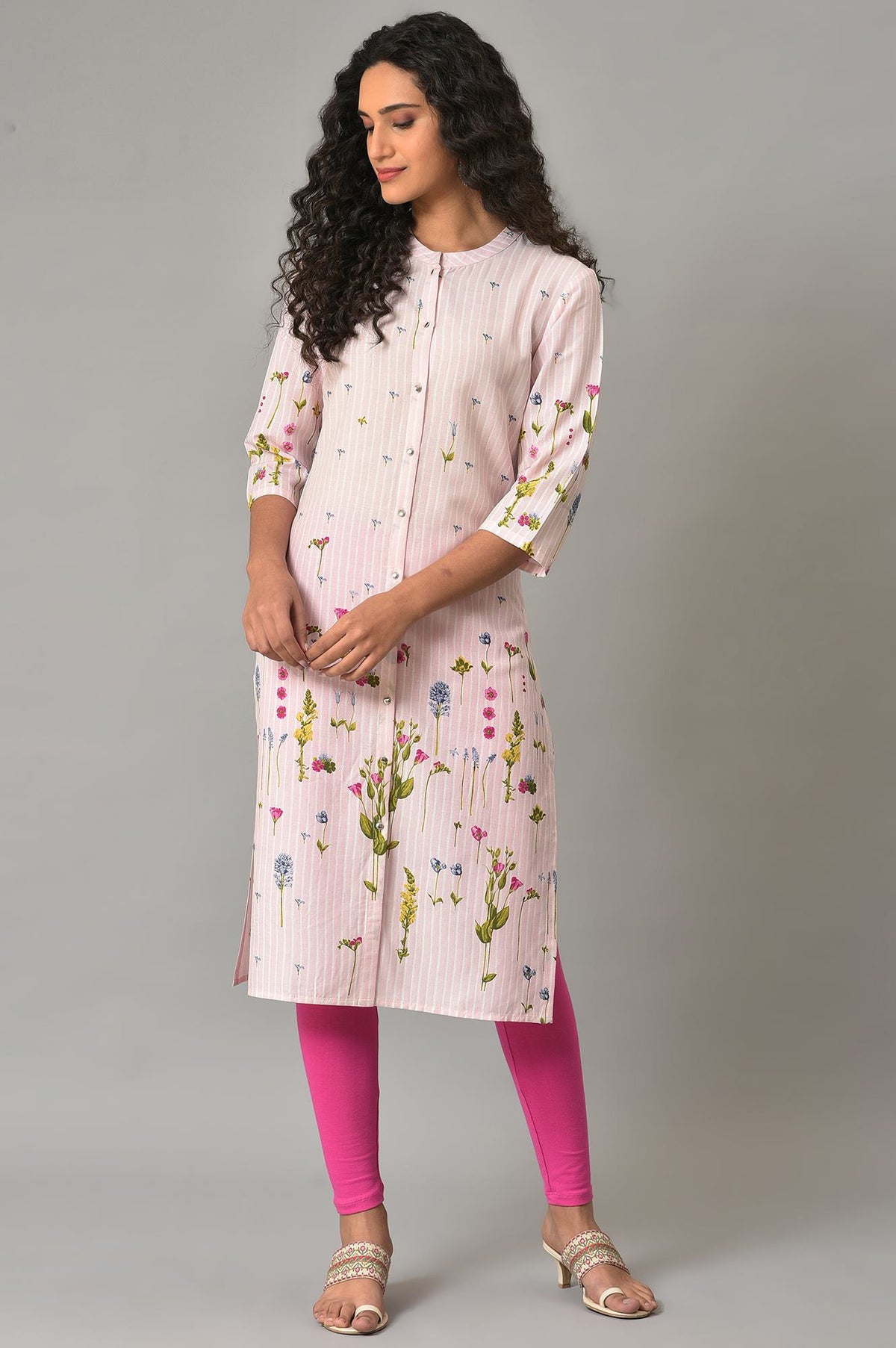 Light Pink Floral Printed Plus Size kurta In Mandarin Collar - 4XL