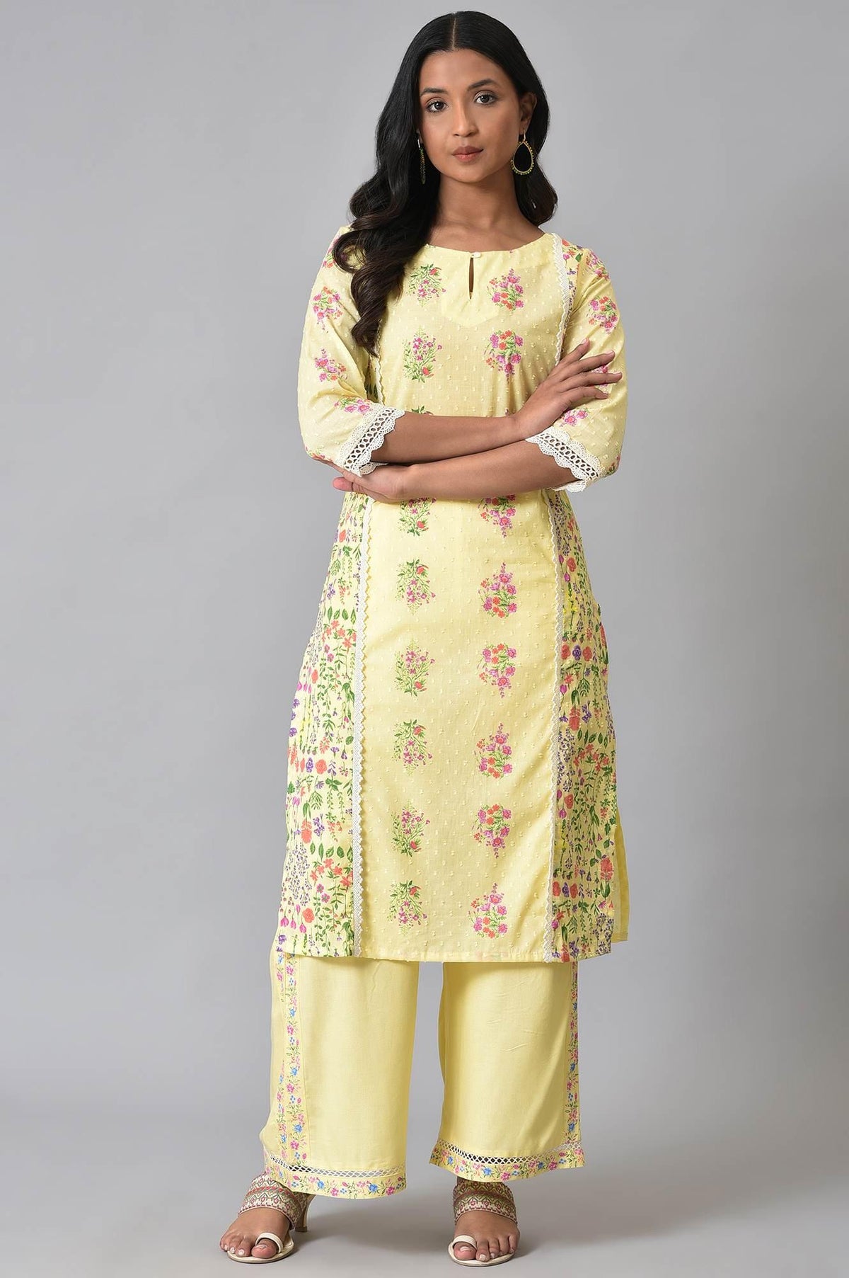 Plus Size Yellow Panelled Floral kurta With Lace Detail - 20