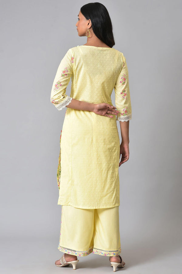Plus Size Yellow Panelled Floral kurta With Lace Detail