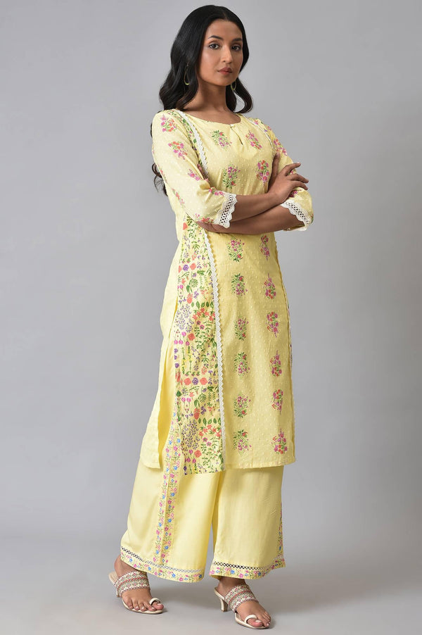 Plus Size Yellow Panelled Floral kurta With Lace Detail